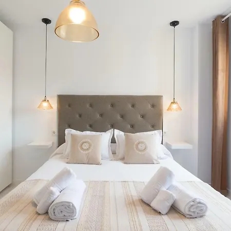 Apartment Stunning Spacious With Free Parking