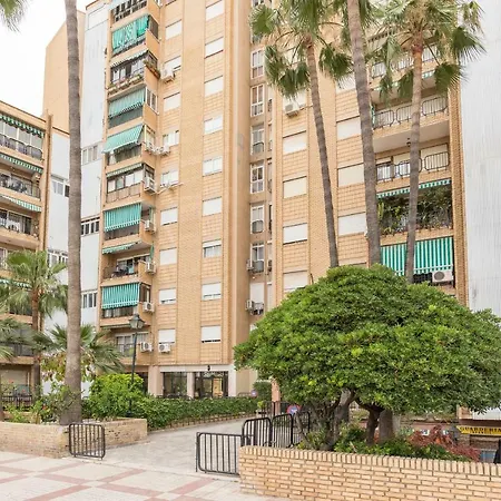 Apartment Stunning Spacious With Free Parking Malaga