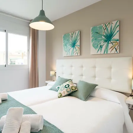 Apartment Stunning Spacious With Free Parking Malaga