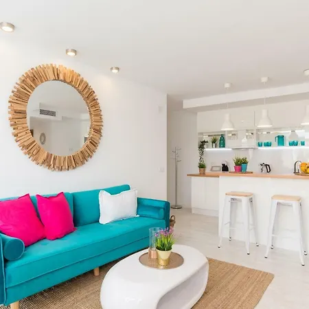 Stunning Spacious With Free Parking