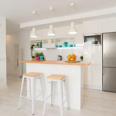 Stunning Spacious With Free Parking Malaga