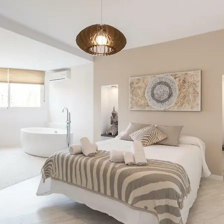 Stunning Spacious With Free Parking Malaga