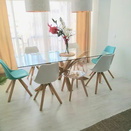 Apartment Stunning Spacious With Free Parking